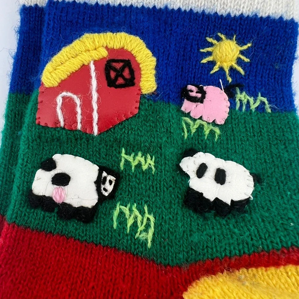 Vintage 1988 Cynthia McKinney Farm Socks Sheep Barn Scene Knit Acrylic 8